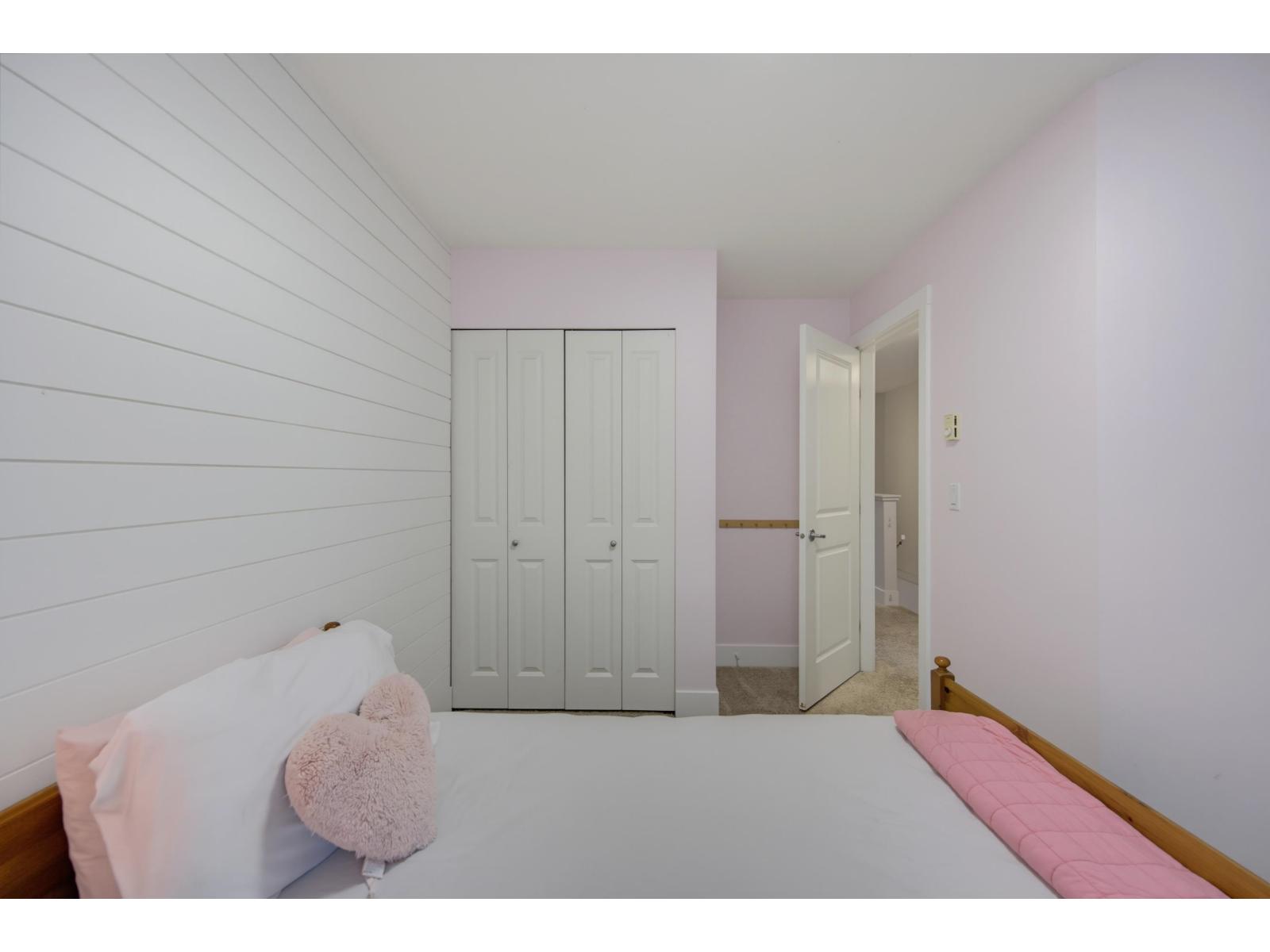 89 19250 65 Avenue Property Photo 23
