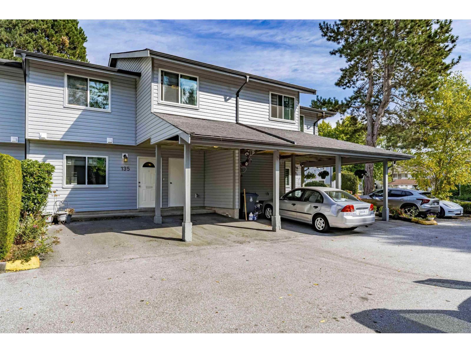 135 7325 140 STREET Property Photo 1