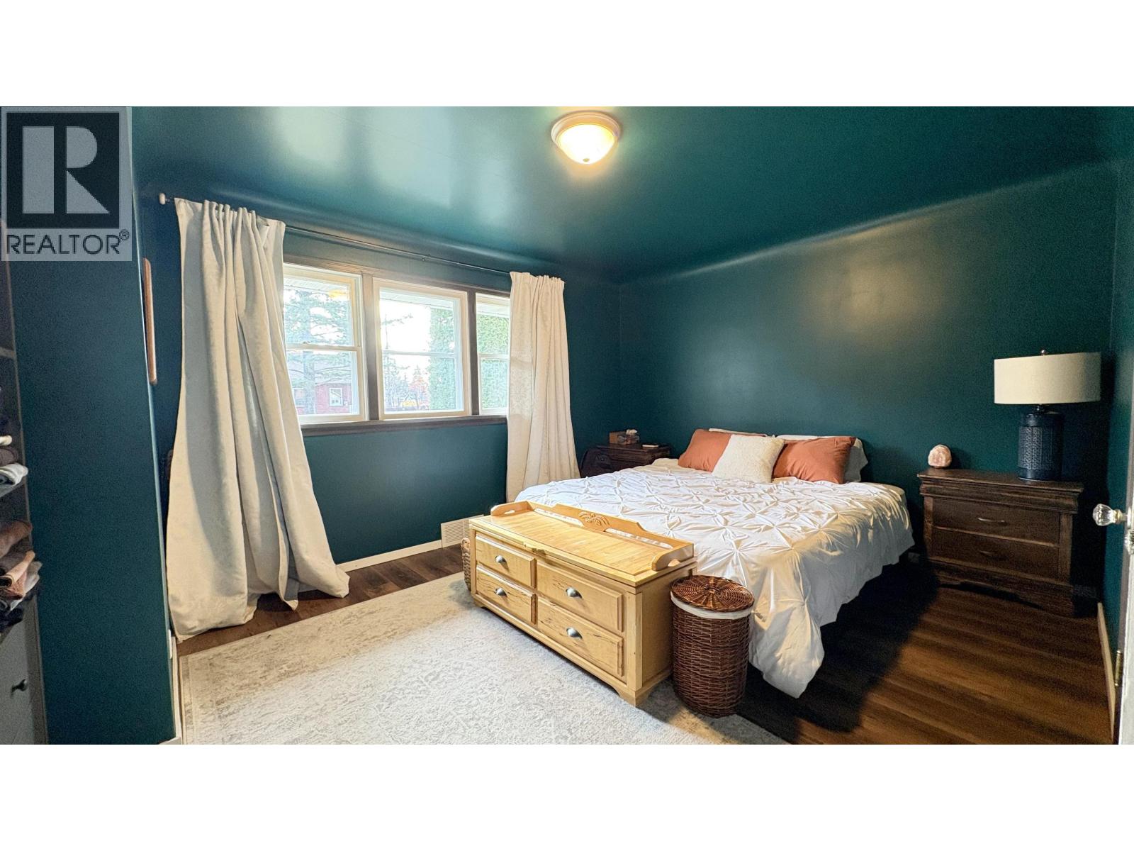 585 Alward Street Property Photo 12