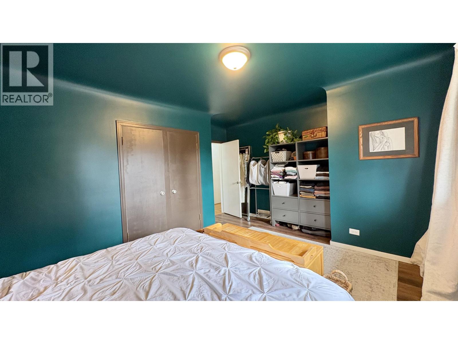 585 Alward Street Property Photo 14