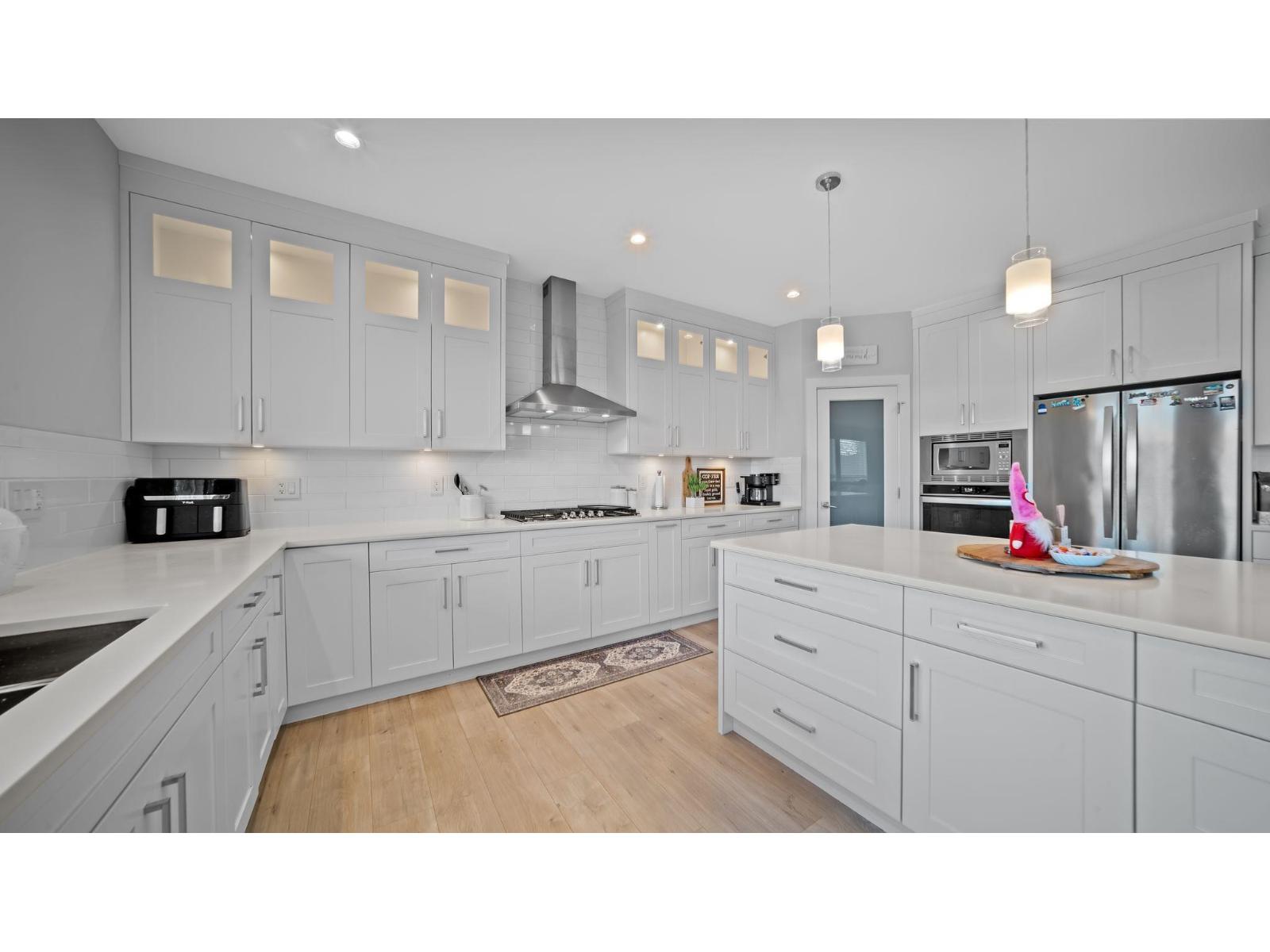 14551 61 Avenue Property Photo 4