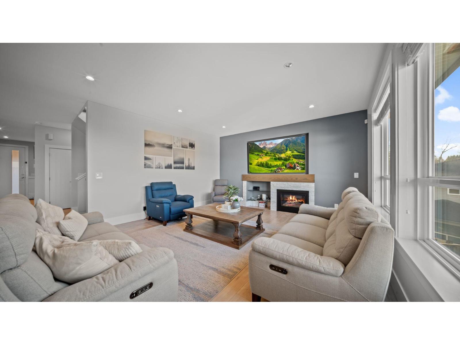 14551 61 Avenue Property Photo 8