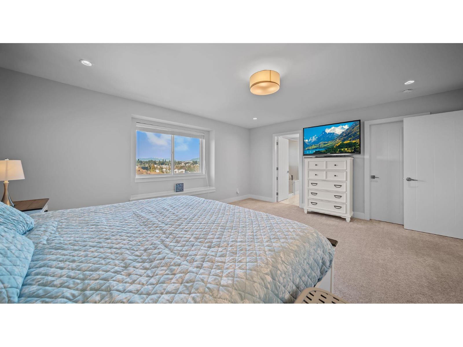 14551 61 Avenue Property Photo 13