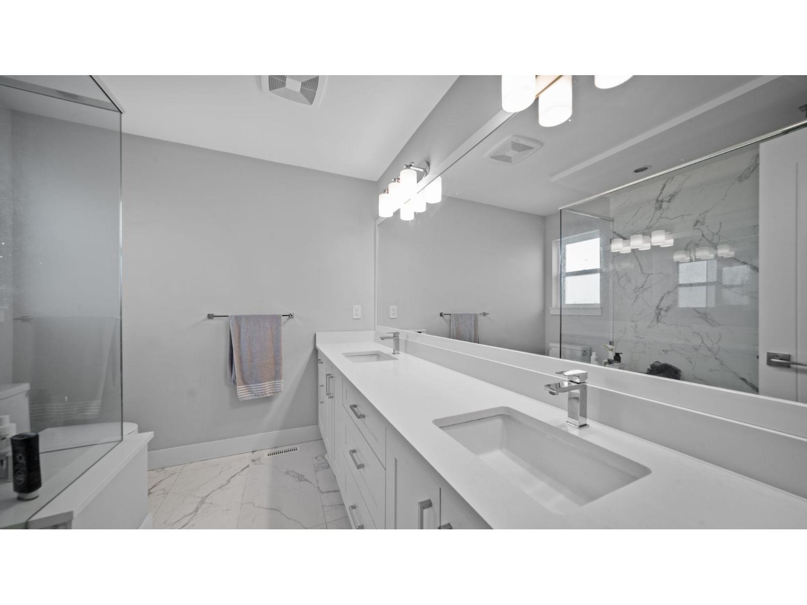 14551 61 Avenue Property Photo 14