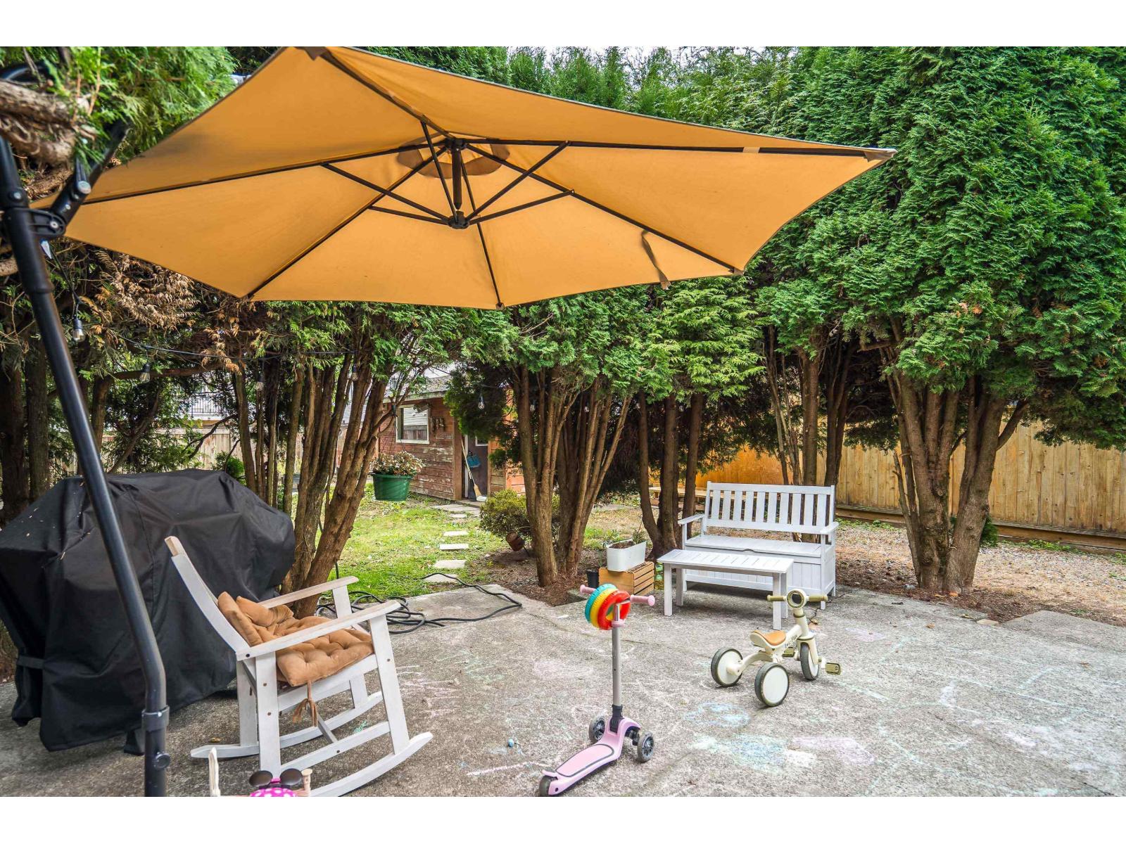 26978 28b Avenue Property Photo 26
