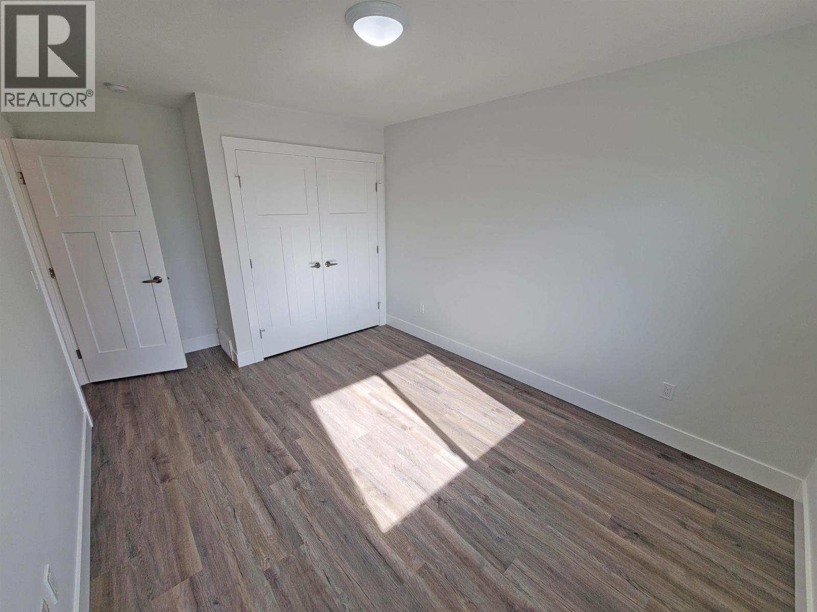 8420 88 Avenue Property Photo 7