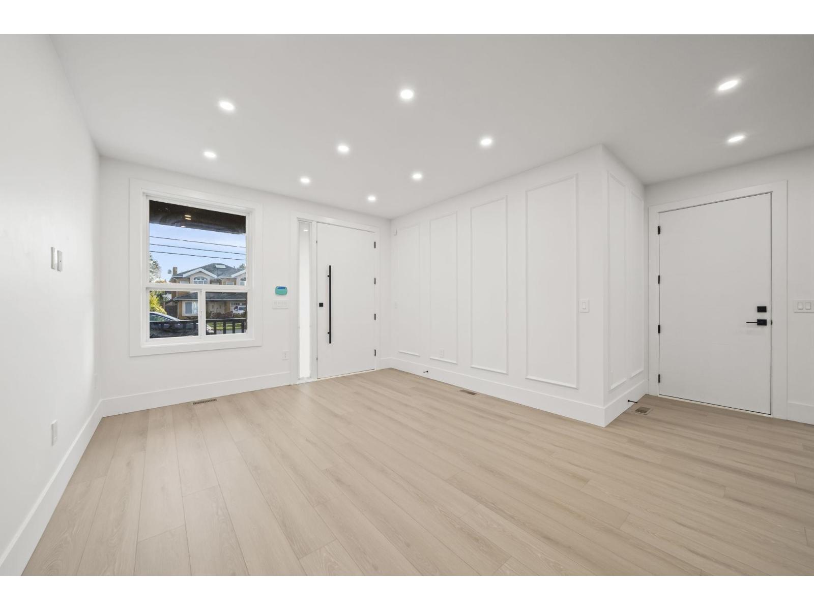11361 88 Avenue Property Photo 4