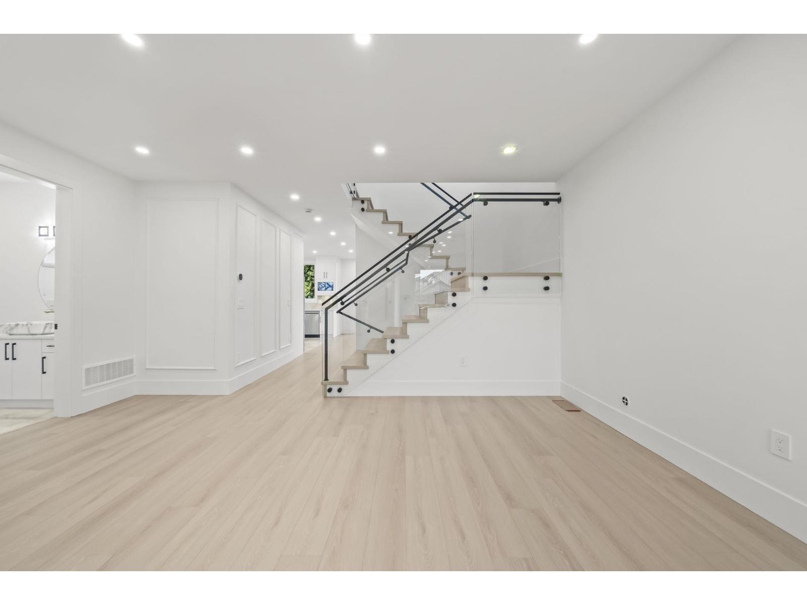 11361 88 Avenue Property Photo 7