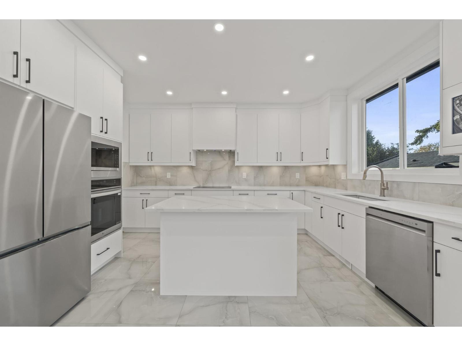 11361 88 Avenue Property Photo 11