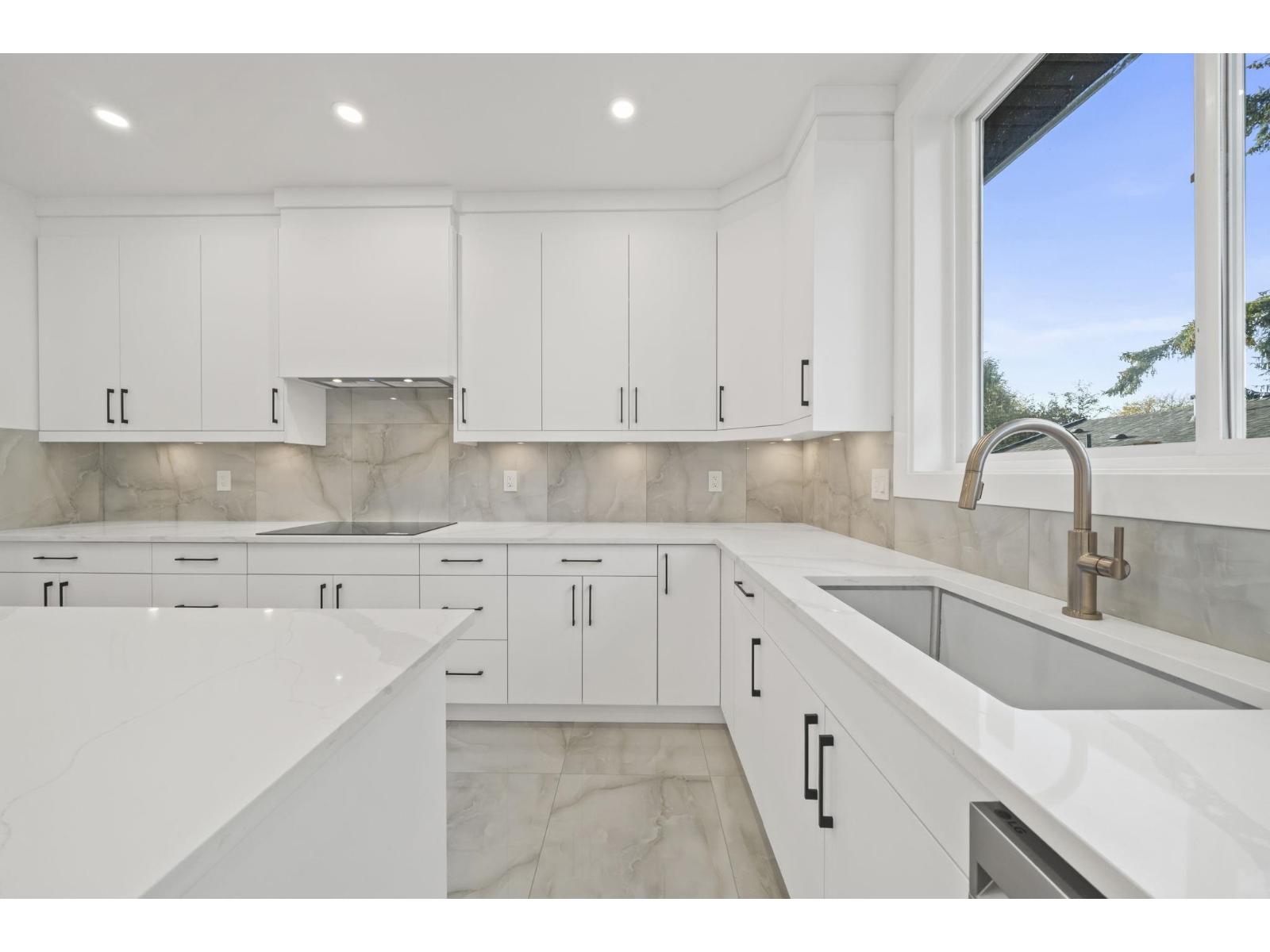 11361 88 Avenue Property Photo 12