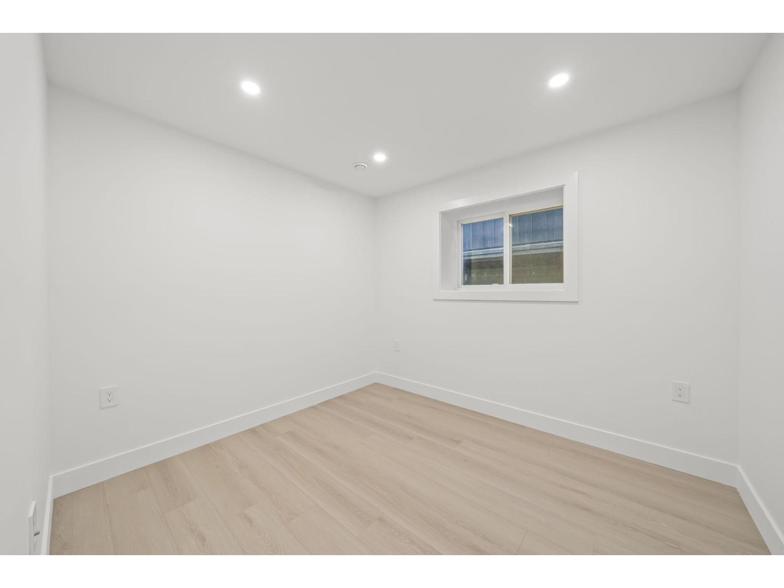 11361 88 Avenue Property Photo 35