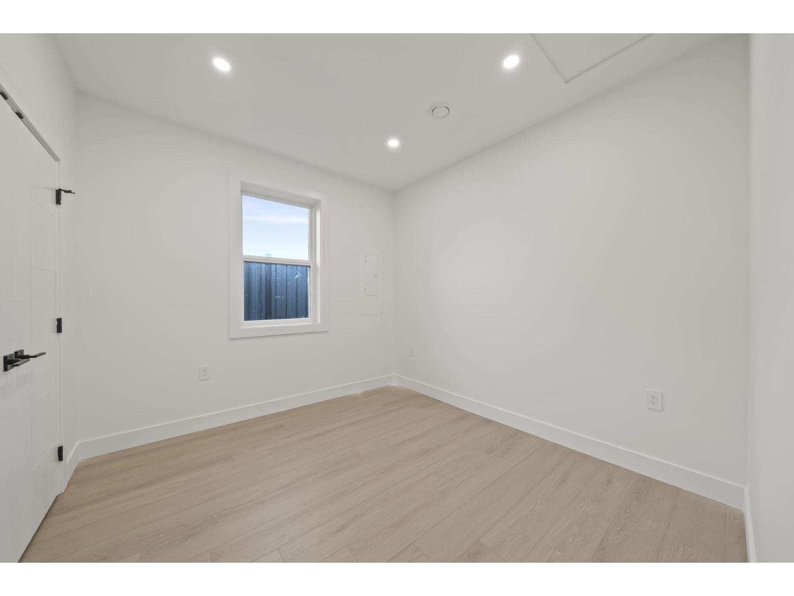 11361 88 Avenue Property Photo 38