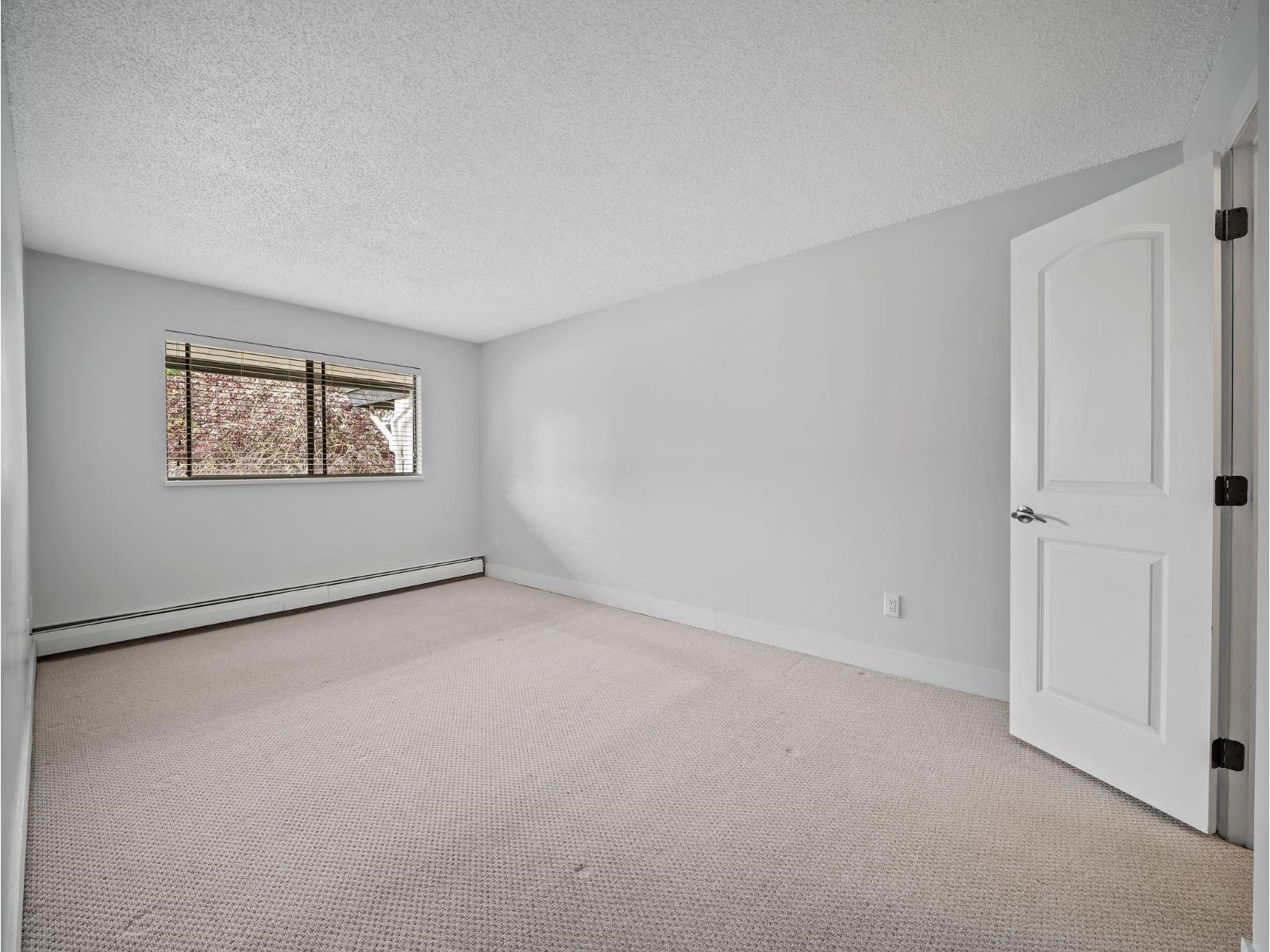 318 1561 Vidal Street Property Photo 6