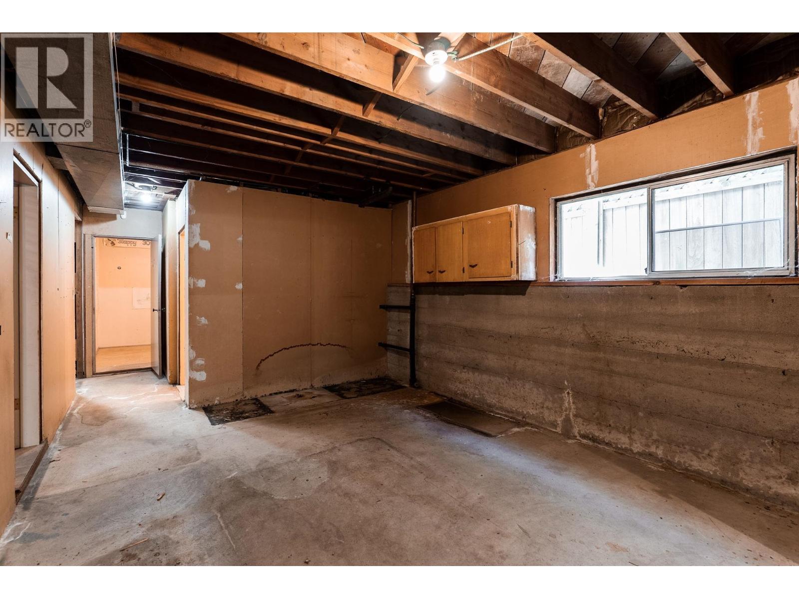 2878 W 14th Avenue Property Photo 26
