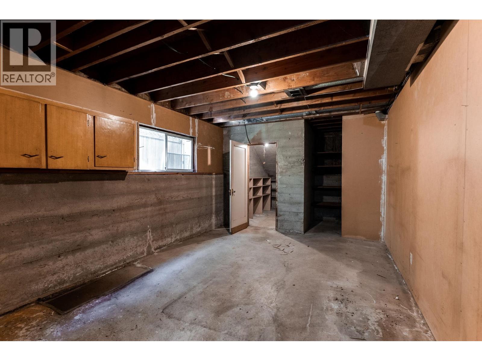 2878 W 14th Avenue Property Photo 27