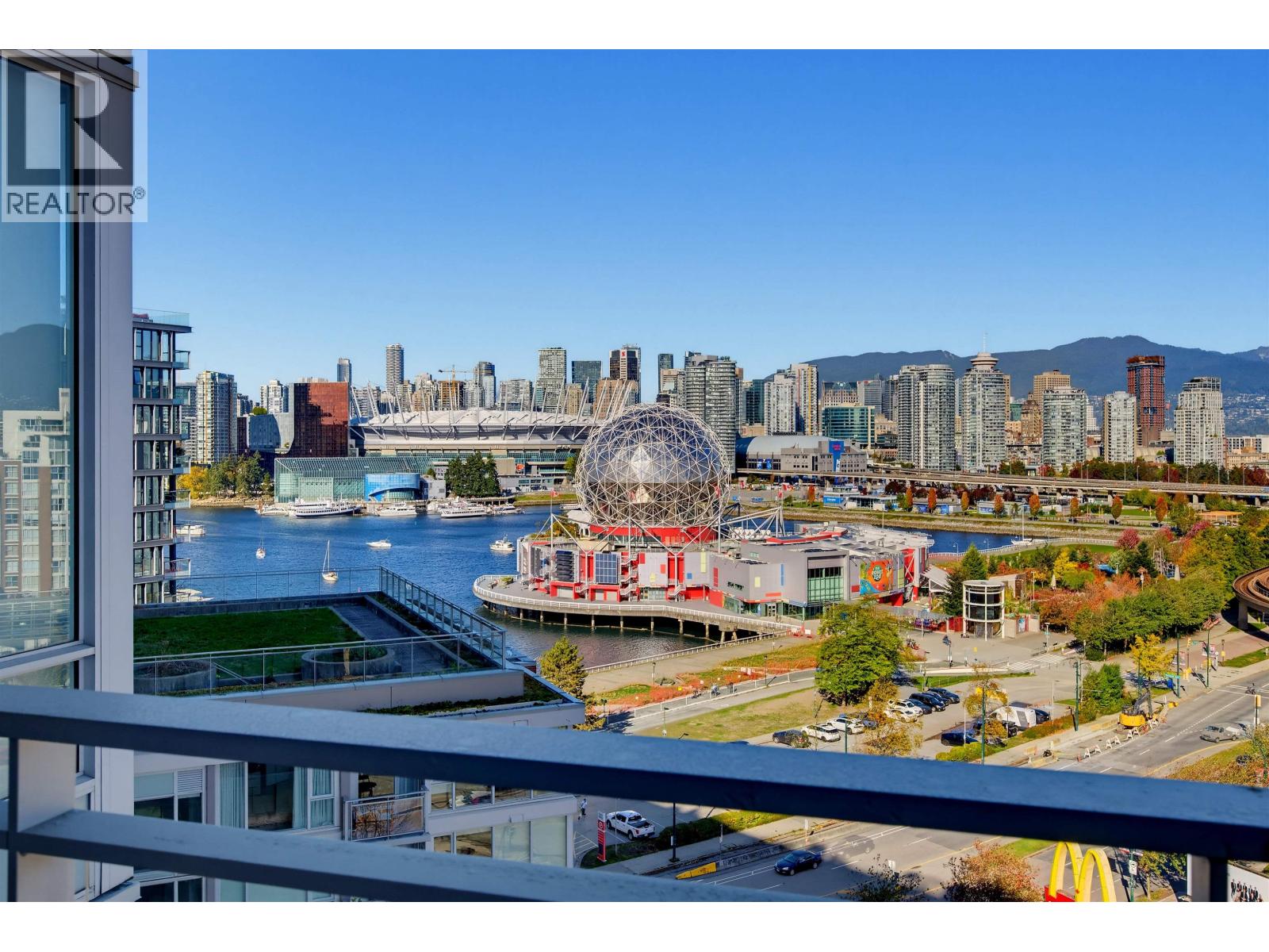 1711 1618 QUEBEC STREET Property Photo 1