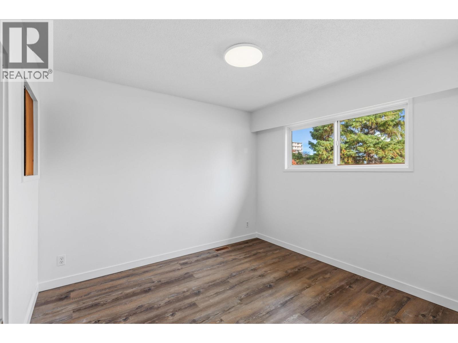 1662-1668 Johnson Street Property Photo 12