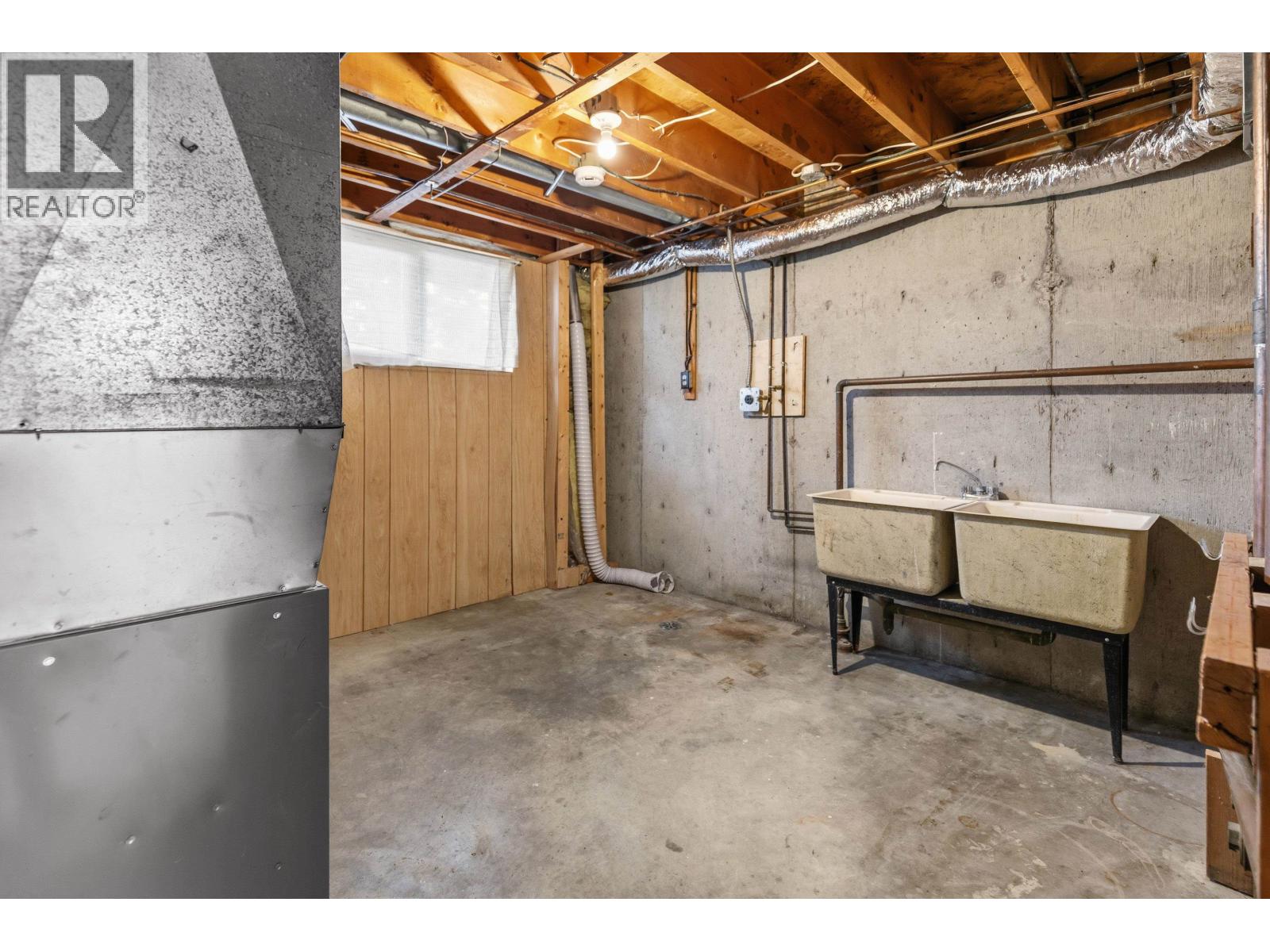 1662-1668 Johnson Street Property Photo 18