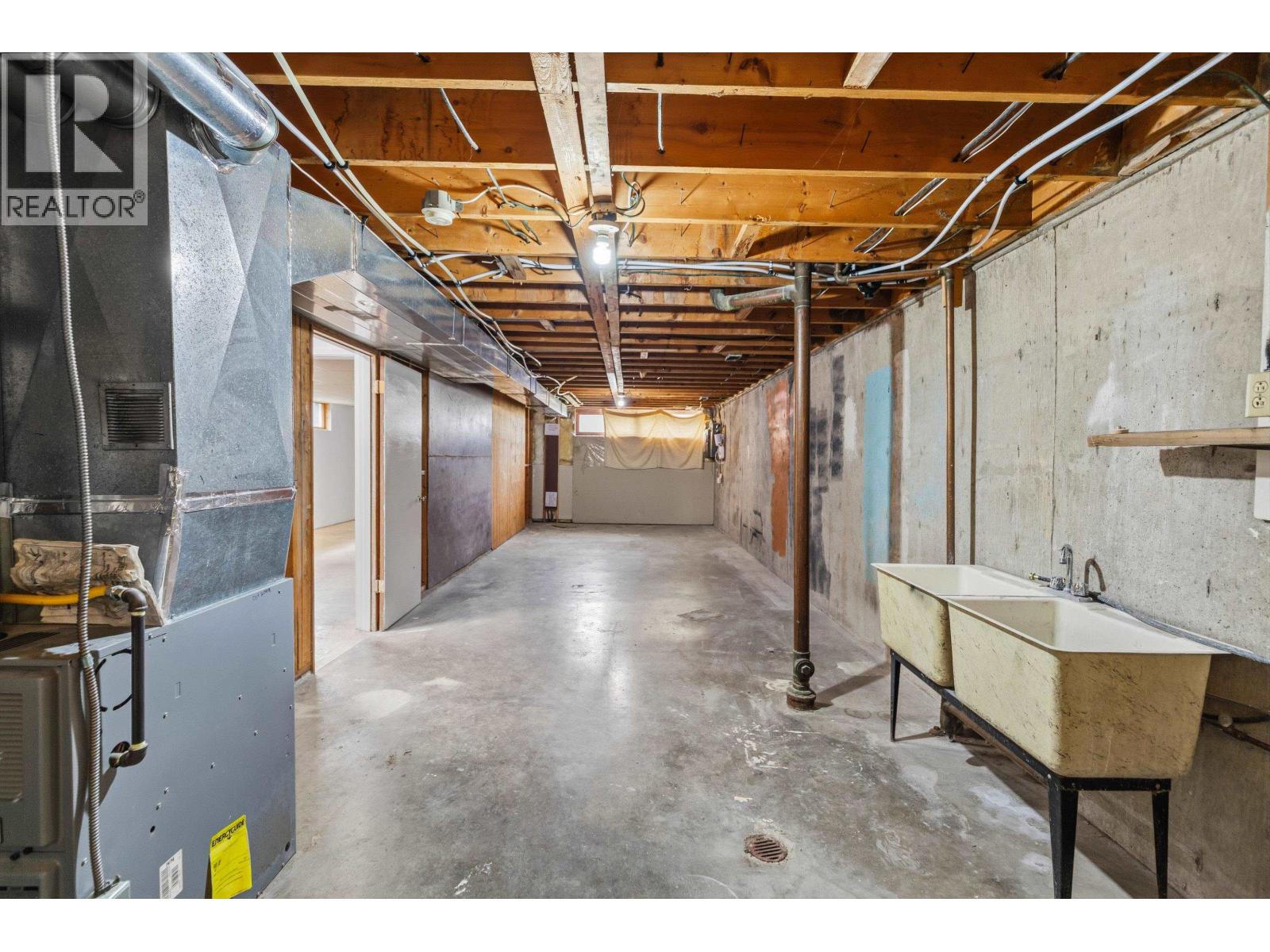 1662-1668 Johnson Street Property Photo 32