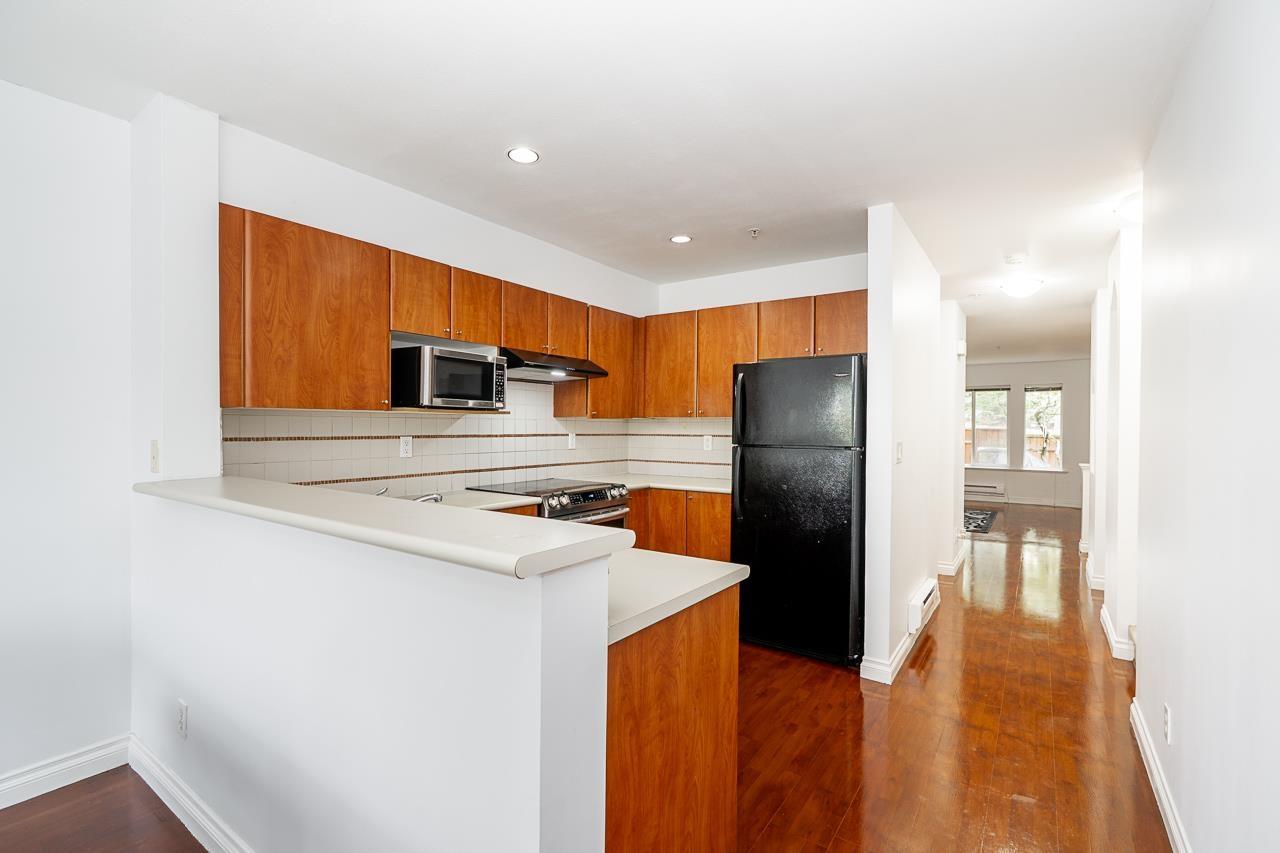 25 20875 88 Avenue Property Photo 6