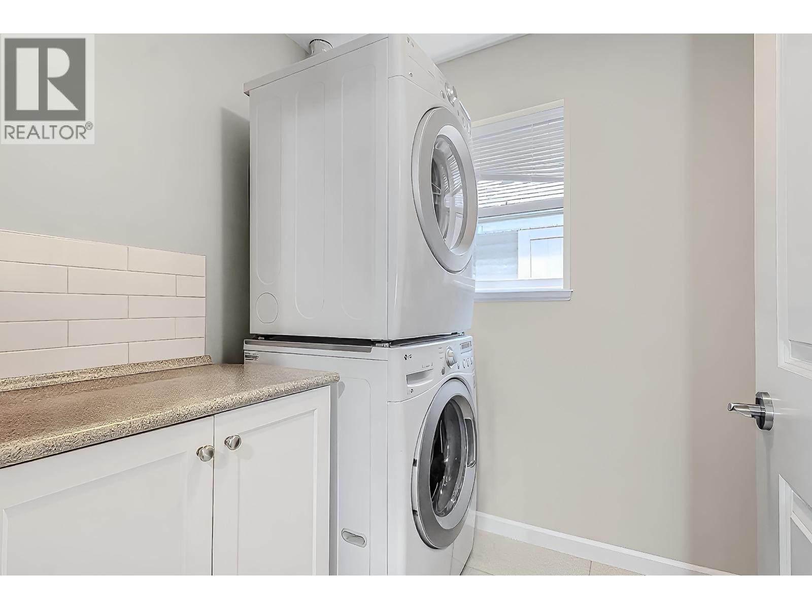 10122 241a Street Property Photo 25