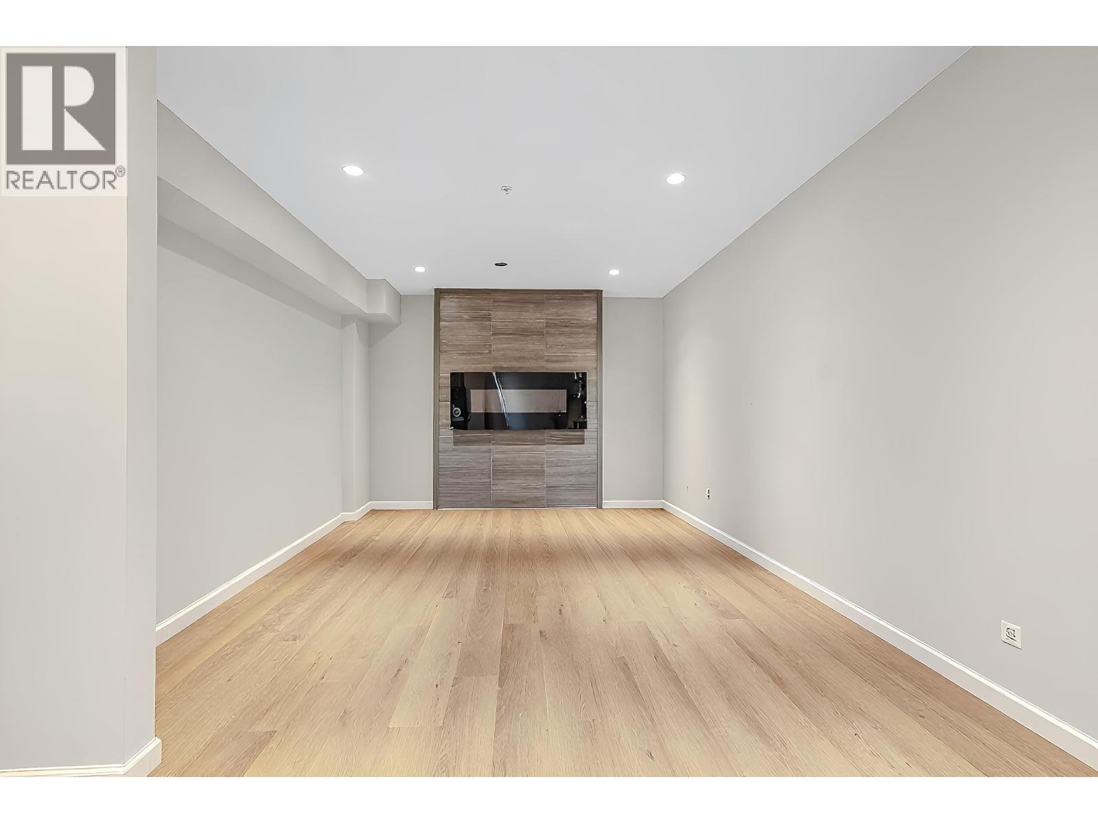 10122 241a Street Property Photo 26