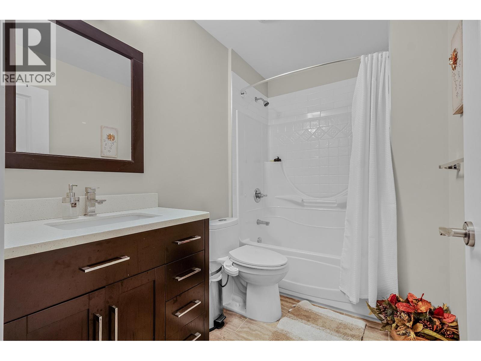 10122 241a Street Property Photo 29