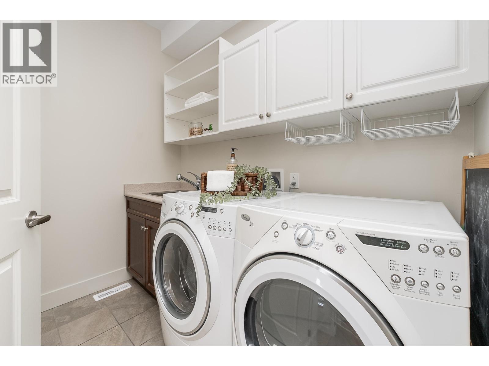 109 Cranberry Court Property Photo 15