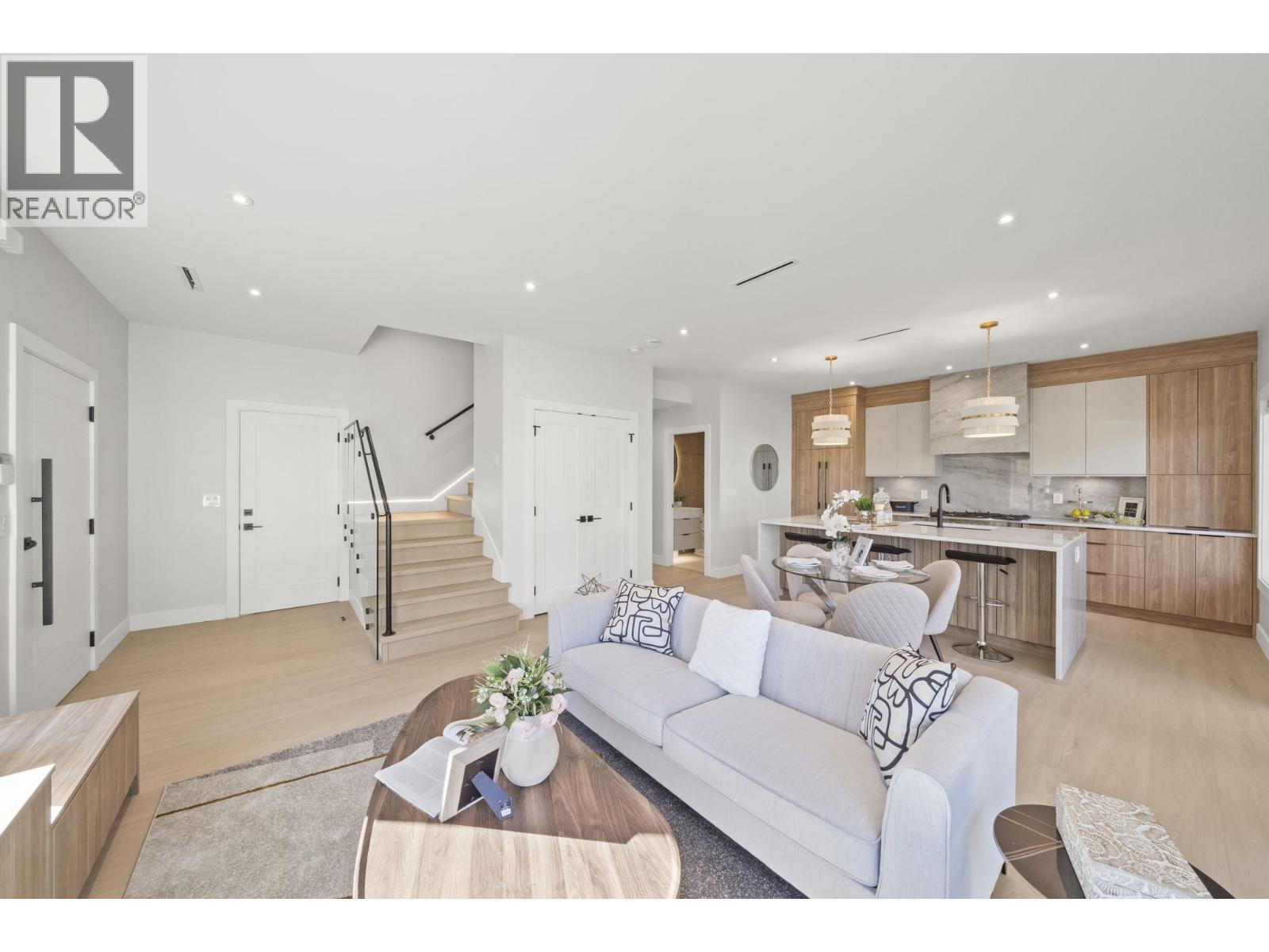 1 10931 Southport Road Property Photo 3