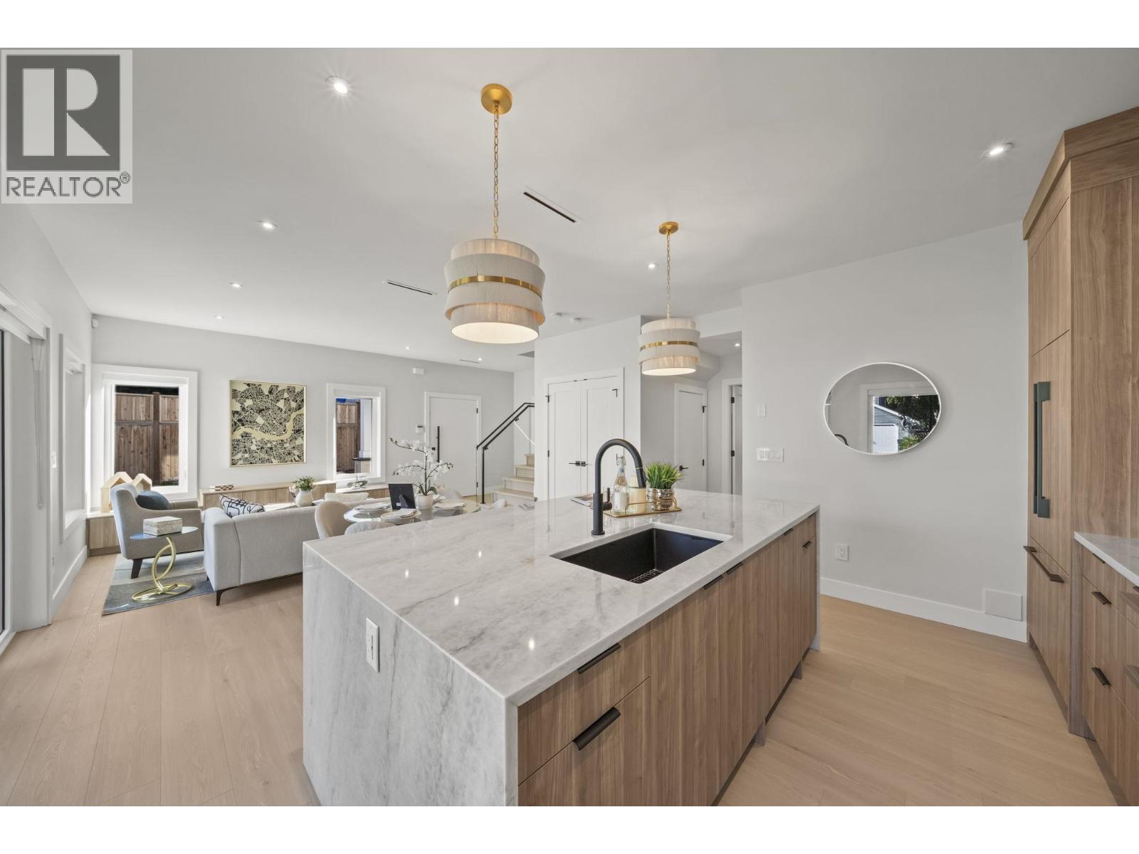1 10931 Southport Road Property Photo 13