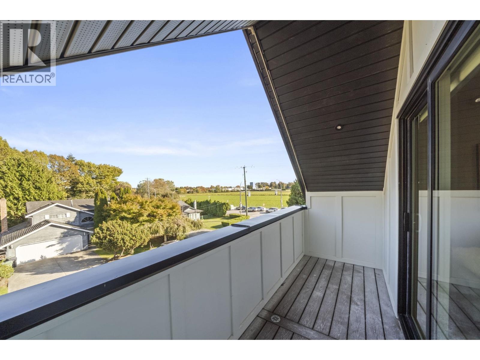 1 10931 Southport Road Property Photo 33