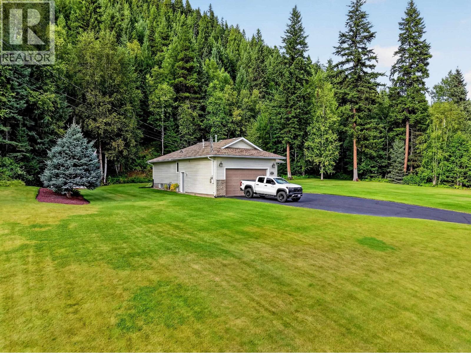 9288 Summerset Place Property Photo 4