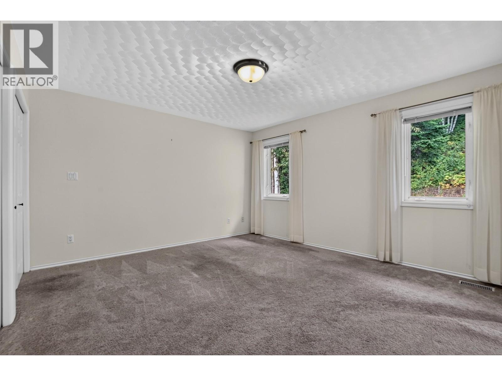 9288 Summerset Place Property Photo 19
