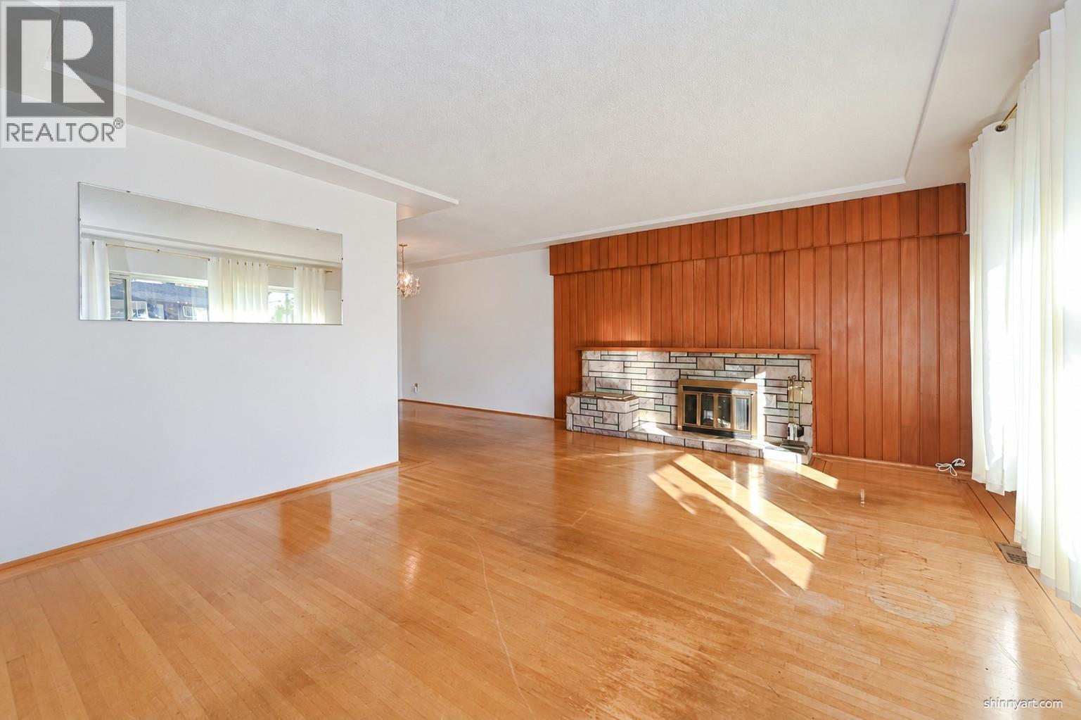 9645 David Drive Property Photo 3