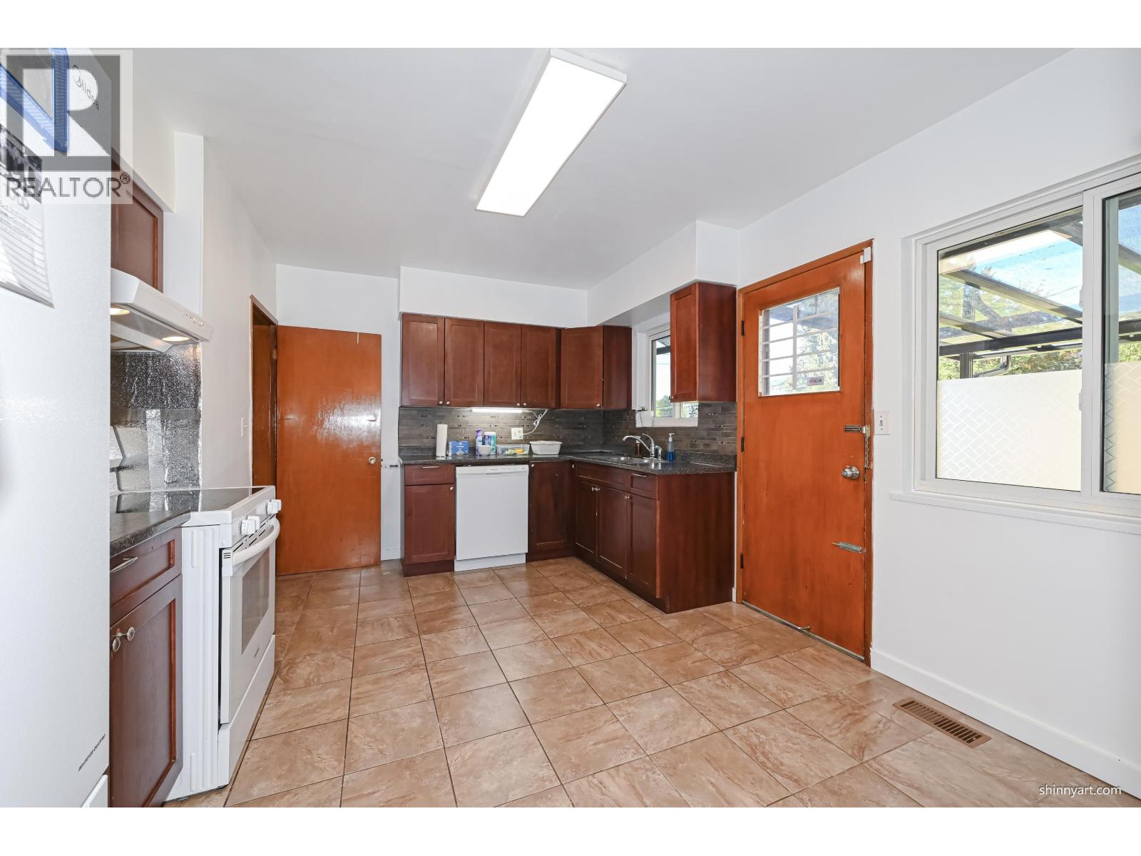 9645 David Drive Property Photo 8
