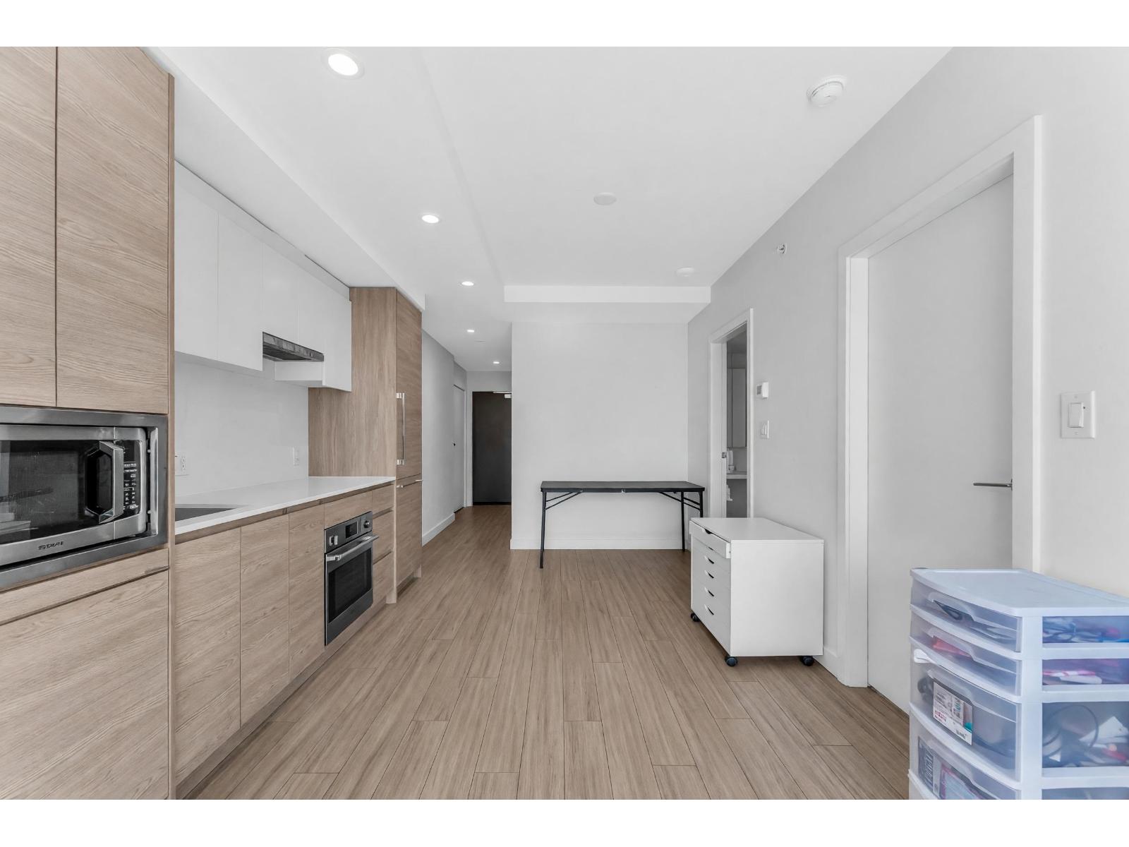 1401 13615 Fraser Highway Property Photo 13