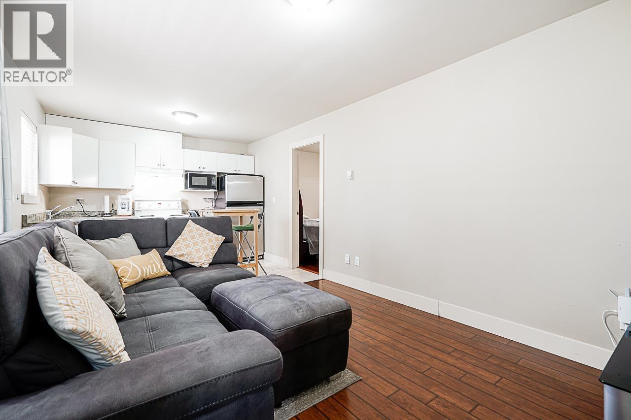 2708 Boundary Road Property Photo 12