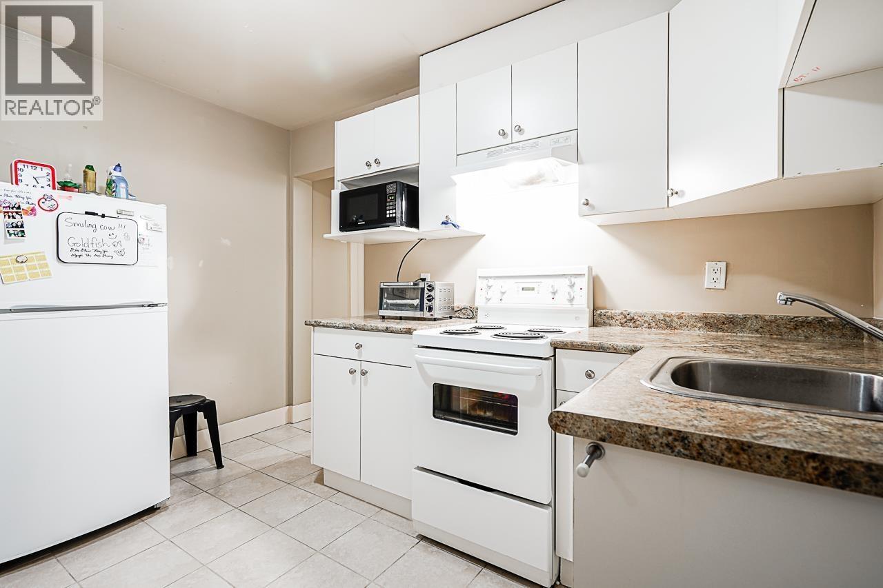 2708 Boundary Road Property Photo 16