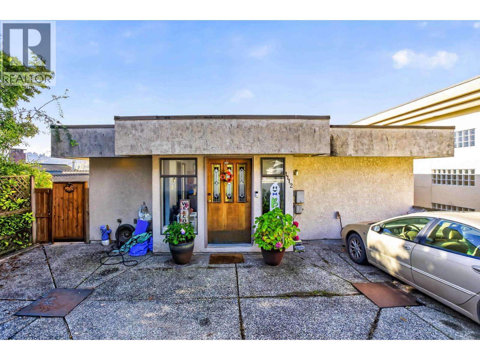 1112 Alderside Road Property Photo 8