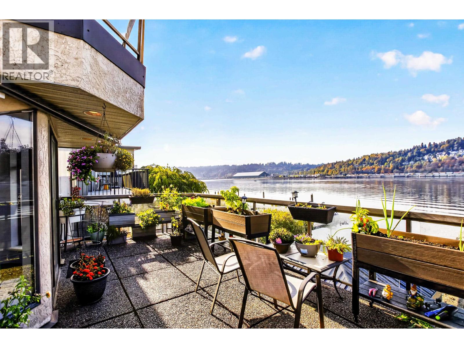 1112 Alderside Road Property Photo 20