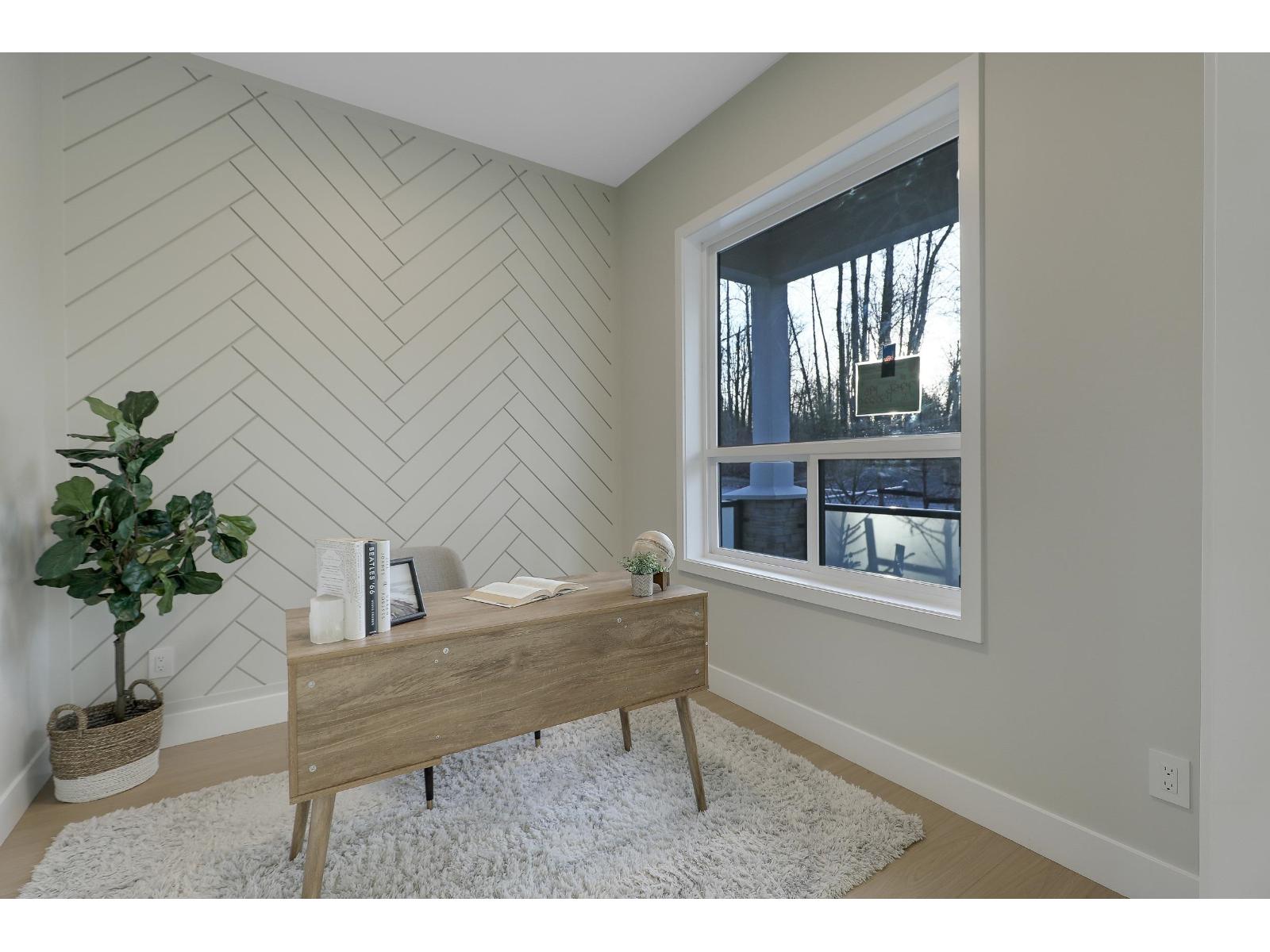 7746 196 Street Property Photo 6