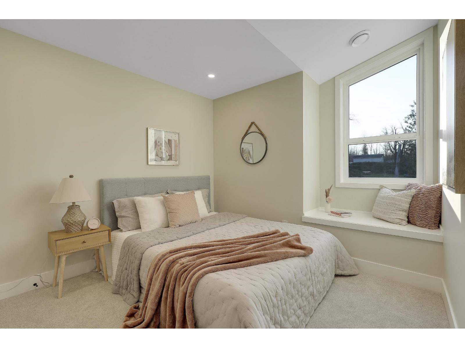7746 196 Street Property Photo 18