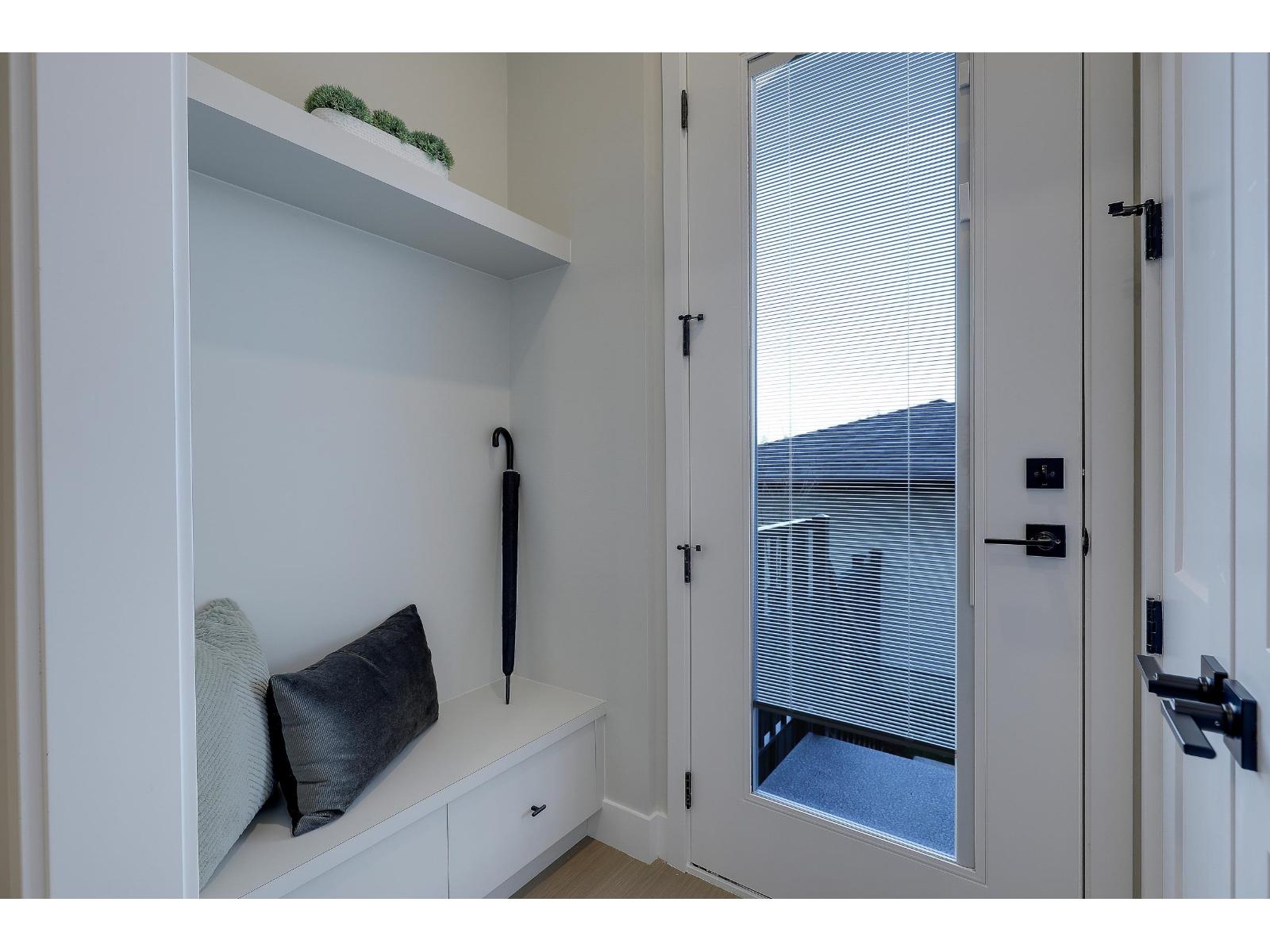 7746 196 Street Property Photo 19