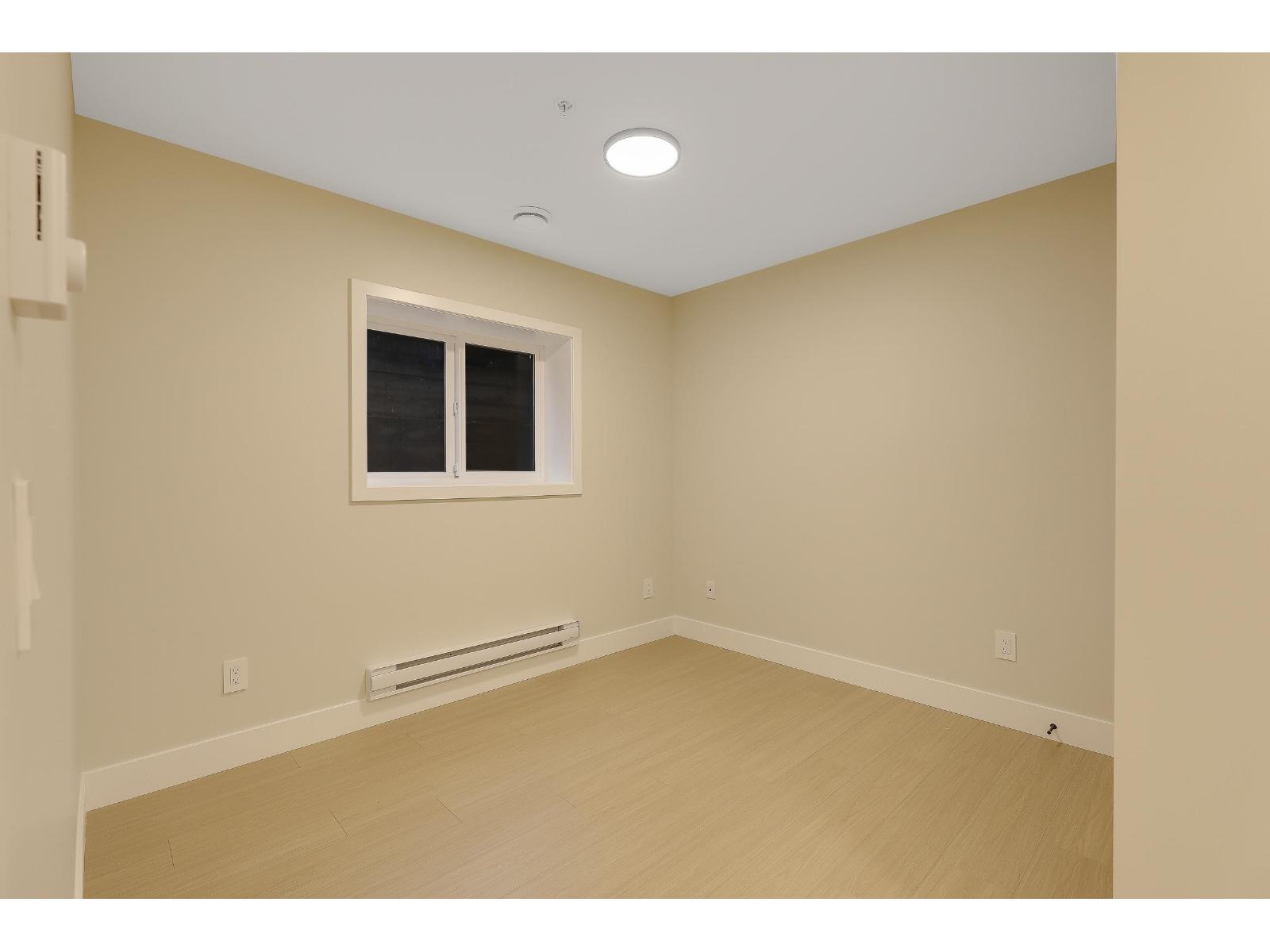 7746 196 Street Property Photo 32