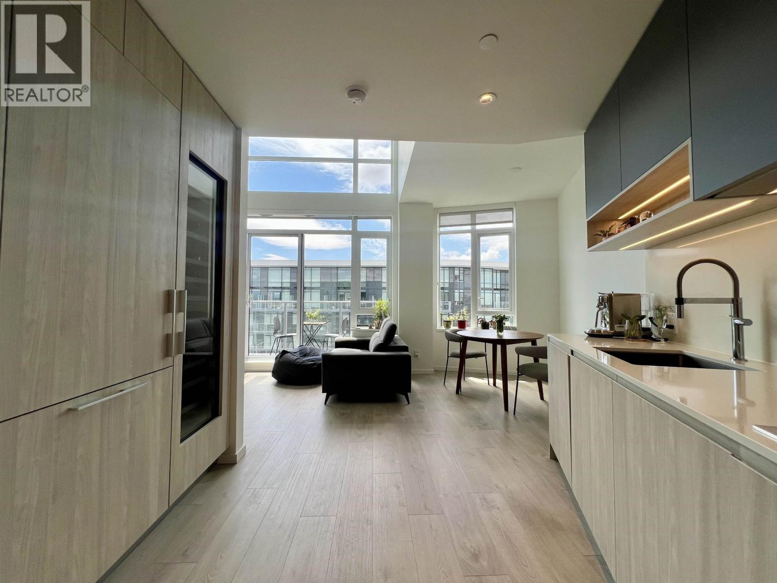 1310 6300 Minoru Boulevard Property Photo 3