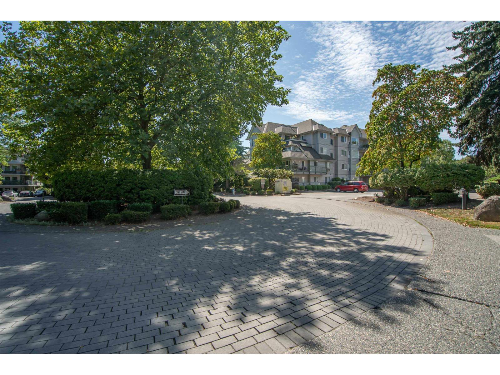 402 33668 King Road Property Photo 24
