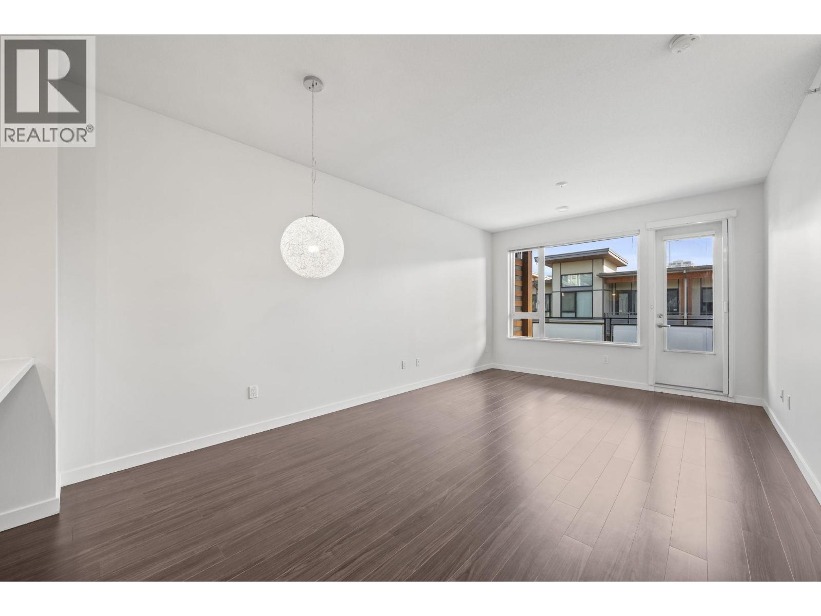 408 3133 Riverwalk Avenue Property Photo 9