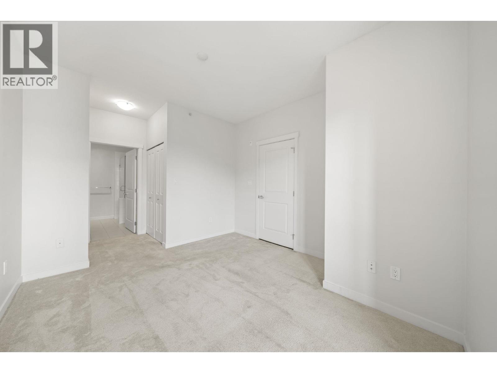 408 3133 Riverwalk Avenue Property Photo 14