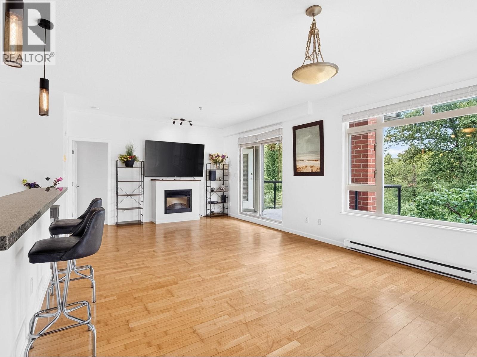 304 100 Capilano Road Property Photo 1
