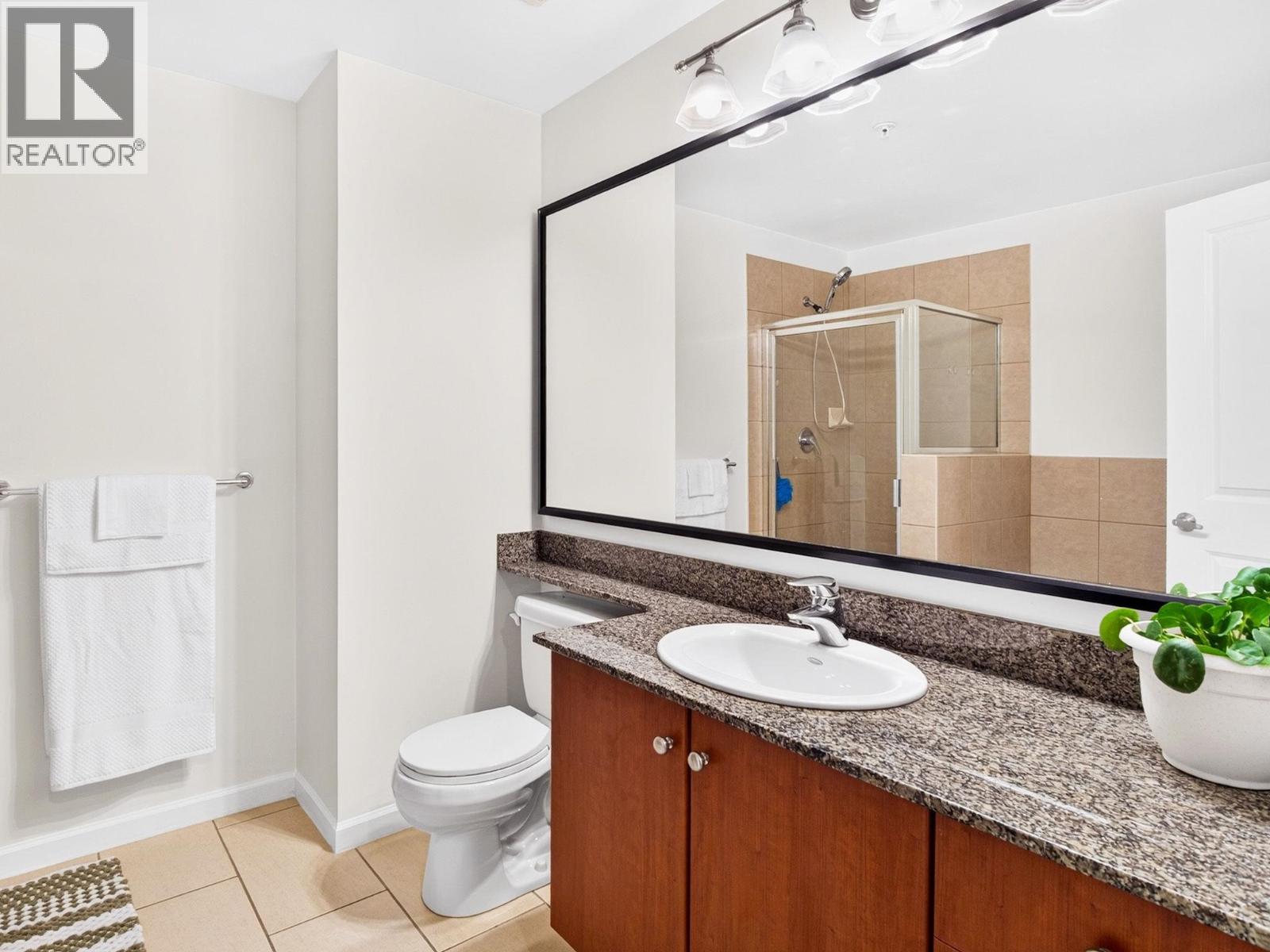 304 100 Capilano Road Property Photo 14